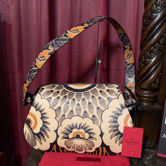 Valentino mime runway printed Hobo NWT $3695 - Picture 4 of 14